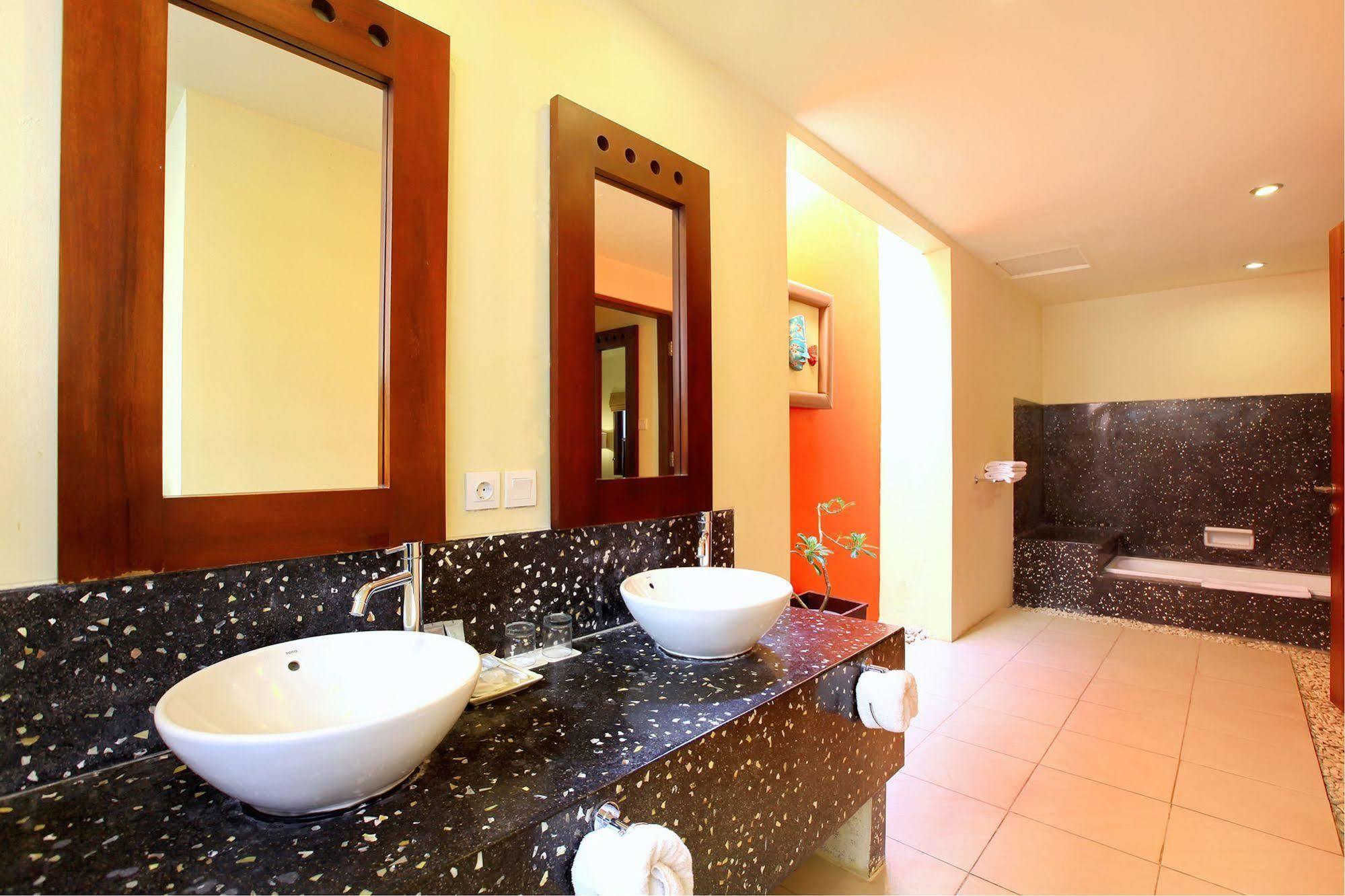 Mutiara Jimbaran Villas Kuta Selatan Екстер'єр фото