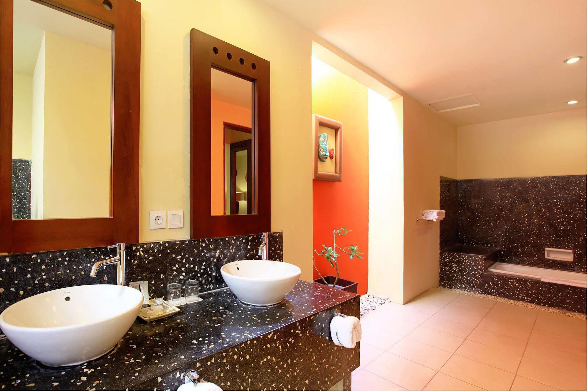 Mutiara Jimbaran Villas Kuta Selatan Екстер'єр фото
